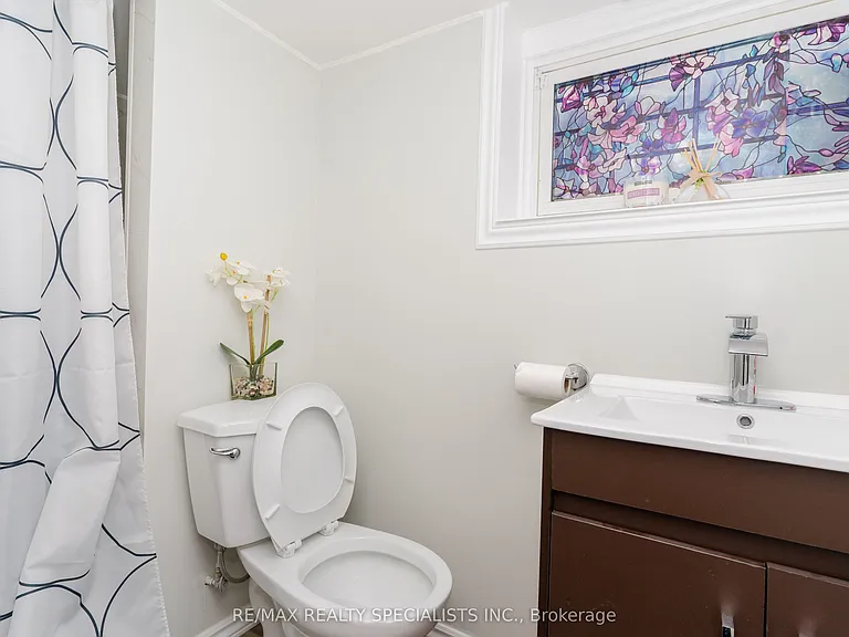 4397 Homewood Ave — Photo 27
