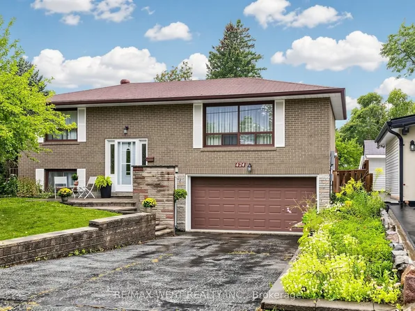 424 Brimorton Dr, Toronto, ON M1H 2E5