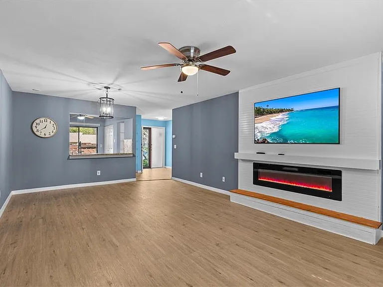 4045 Arrowwood Ct — Photo 7