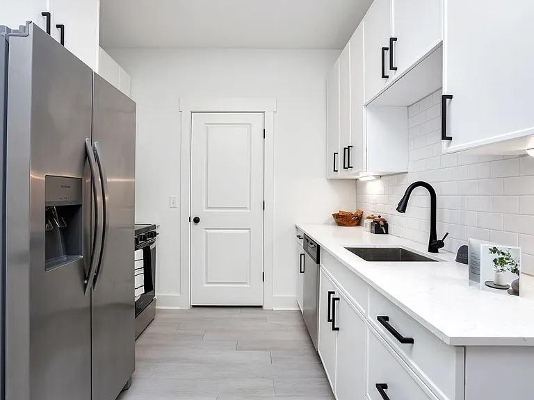 Joy Park Luxury Apartments — Photo 42