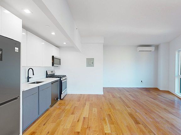 3rd image of 469 Convent Ave #B