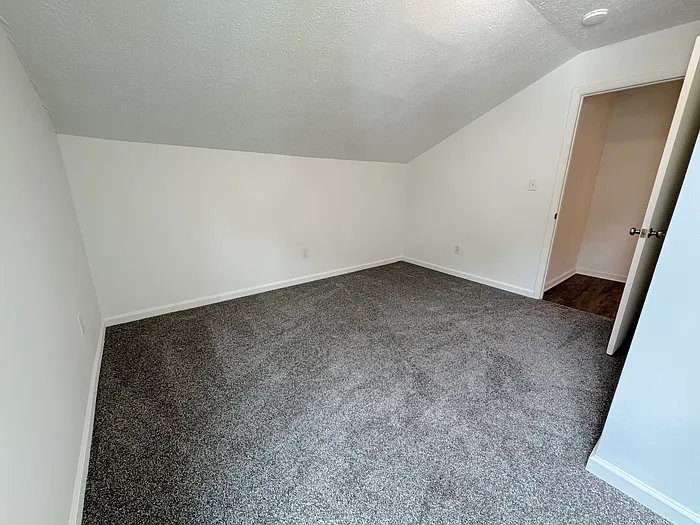 516 Homestead Ave — Photo 40