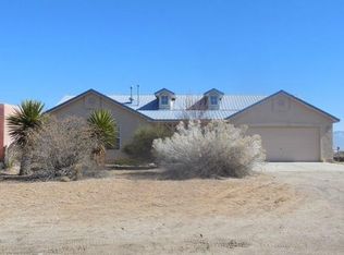 608 9th St NE, Rio Rancho, NM 87124
