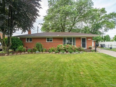 13961 Lyons St, Livonia, MI, 48154