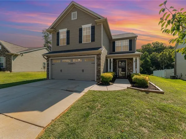 5015 Longburn Ln, Kernersville, NC 27284