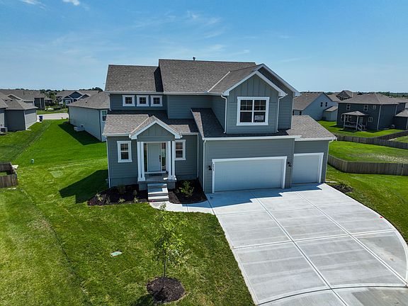 2nd image of 4417 SW Tanzanite Cir