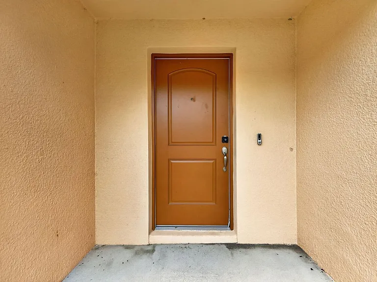 1564 Wynford Cir — Photo 3