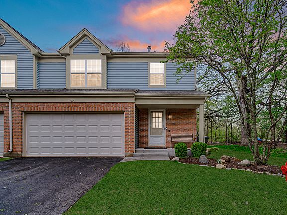 2nd image of 915 Old Oak Cir
