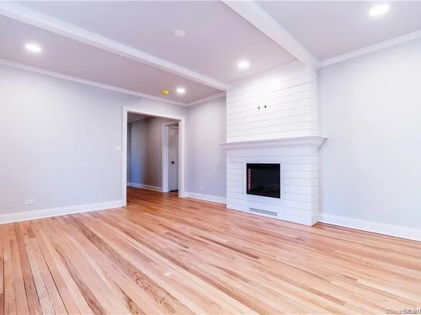 140 Woodside Grn APT 2B, Stamford, CT 06905