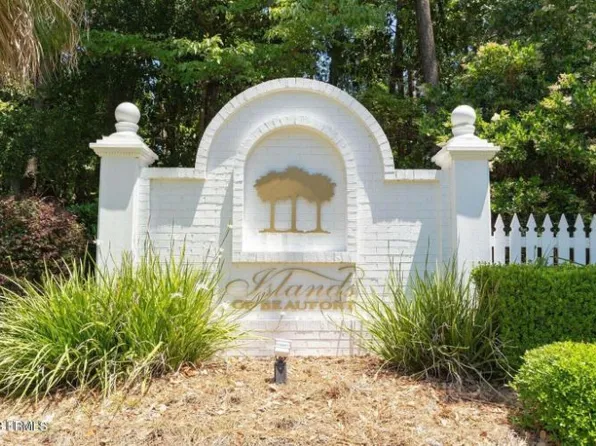 117 Palmetto Pkwy, Hilton Head Island, SC 29926