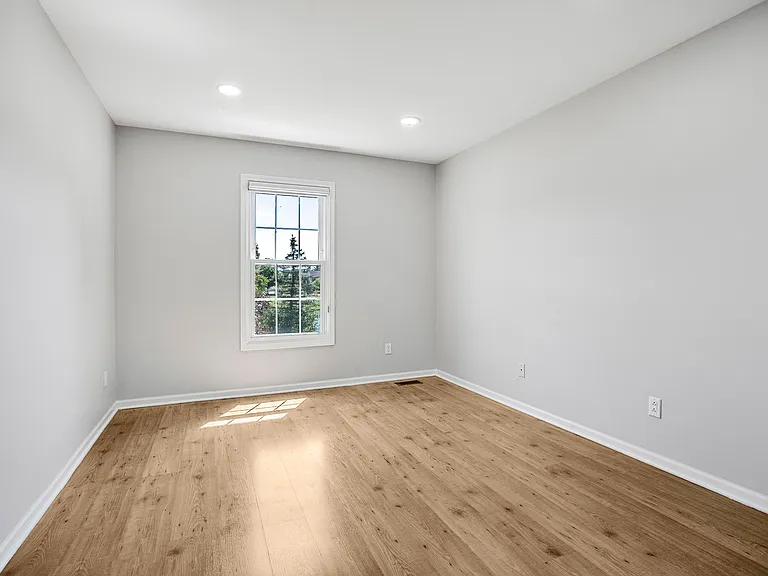 1751 Lanhan Ct — Photo 23