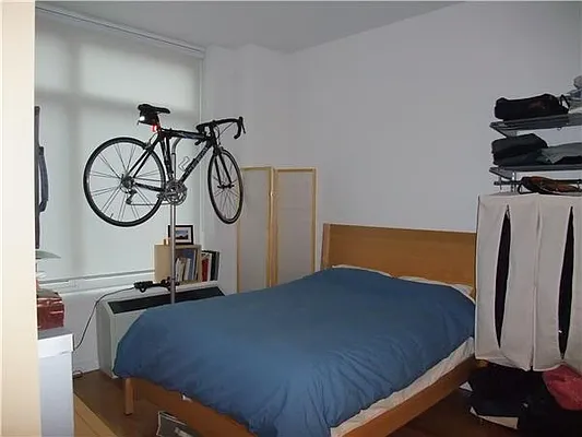 Rented by Space Marketing Shop | media 6