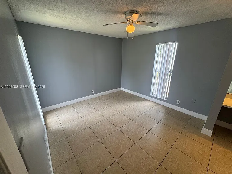 4519 Treehouse Ln #H — Photo 11