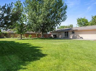 4745 W Robin Ct, West Richland, WA