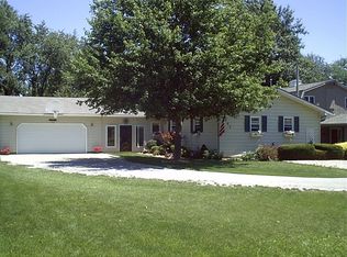263 Cypress Point, Petersburg, IL 62675