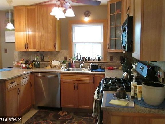 3rd image of 5625 Cornish Way