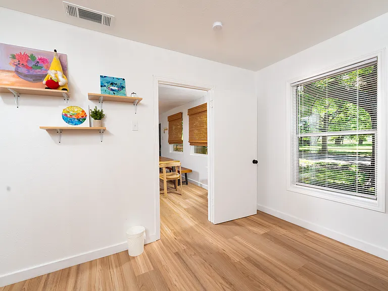 146 Park Dr — Photo 9