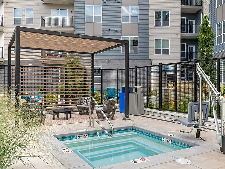 Jayden Apartments — Photo 34