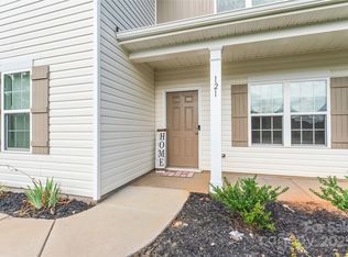 121 Asbury Pl, Lexington, NC 27295
