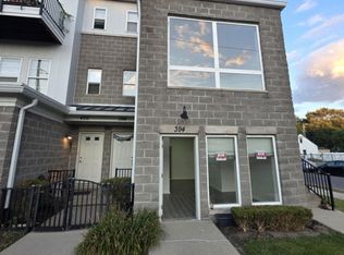 394 Hilton Rd #101, Ferndale, MI