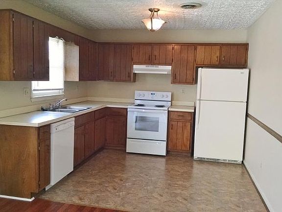5th image of 16289 Flamingo Dr APT 2