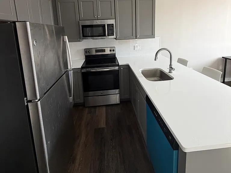 4217 Chestnut St #301 — Photo 5