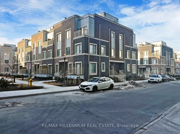 31 Honeycrisp Cres #64, Vaughan, ON L4K 0N6