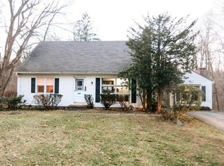 811 Pinesbridge Rd, Ossining, NY 10562