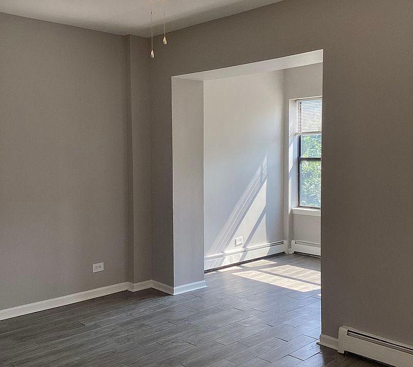 1st image of 5958 S King Dr APT 201
