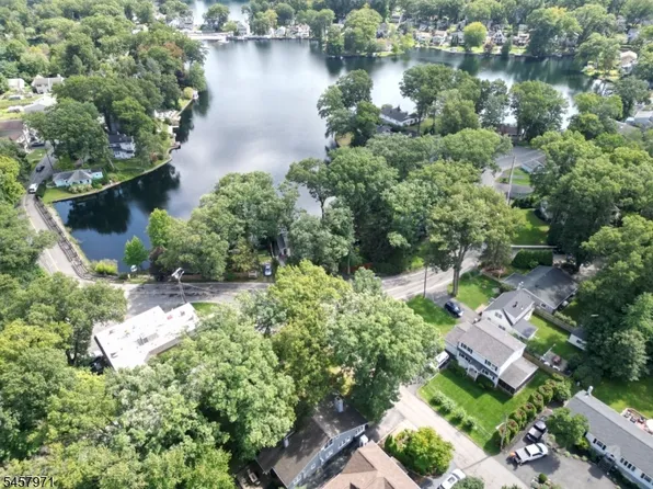 4 Birch Ln, Parsippany-Troy Hills Twp., NJ 07834