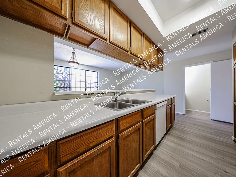 3921 W Ivanhoe St #176 — Photo 13