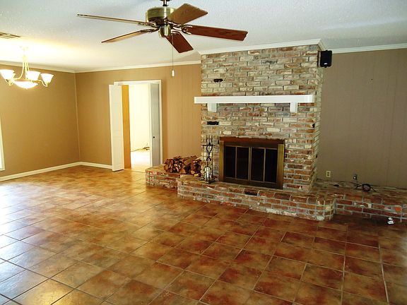 2nd image of 2866 Sam Houston Forest Dr
