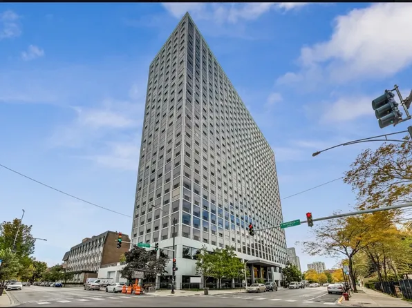 (undisclosed Address), Chicago, IL 60613