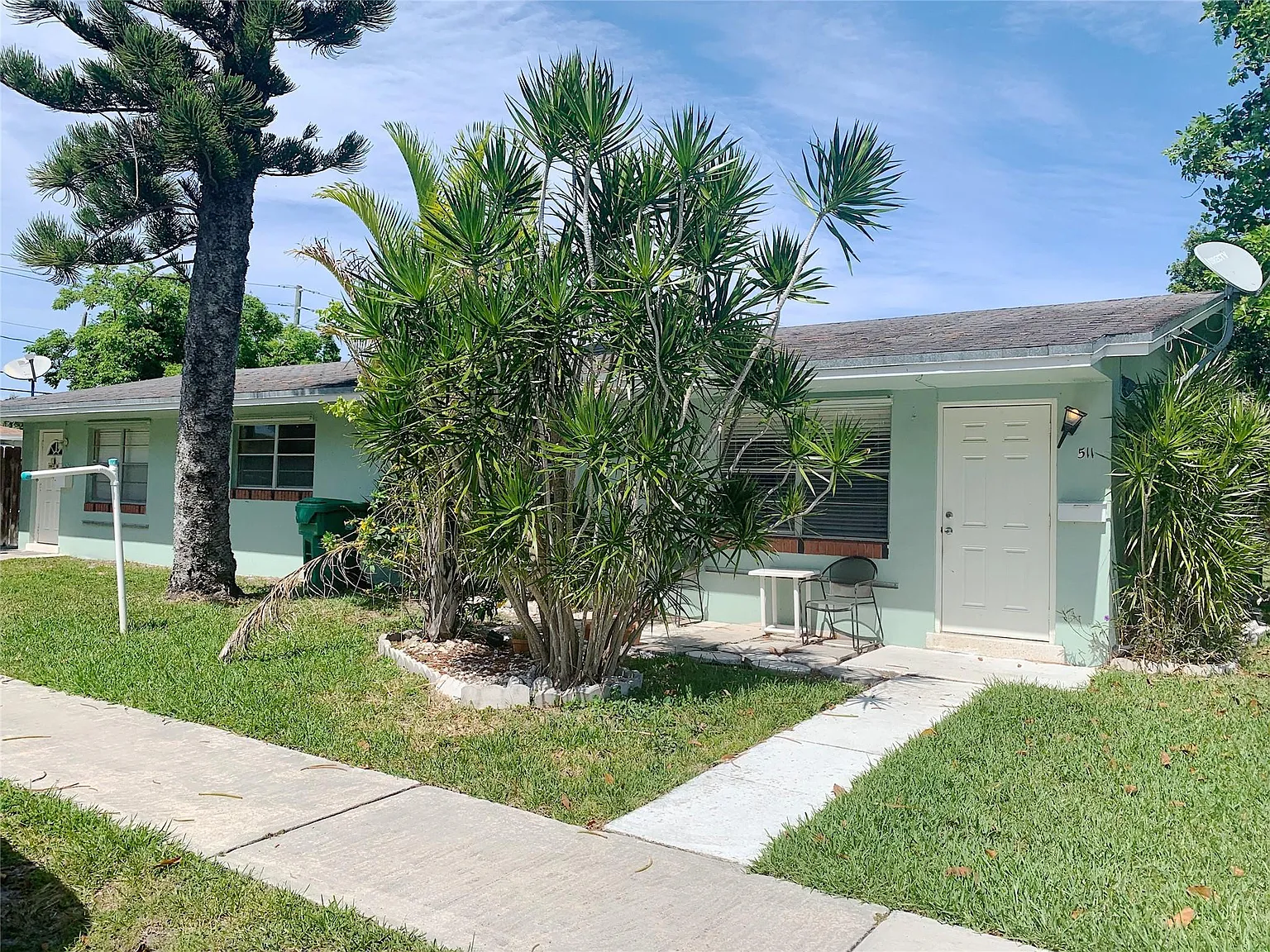 2 bed, 1.0 bath, 800 sqft, $1,950 — Photo 2