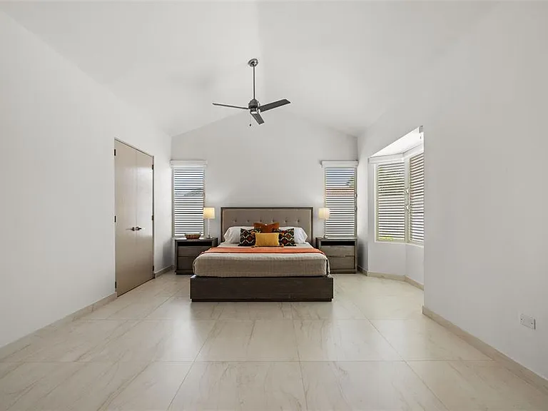 256 Camino De Flamboyan — Photo 10