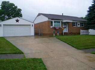 3944 Ennis Cir NE, Canton, OH 44705