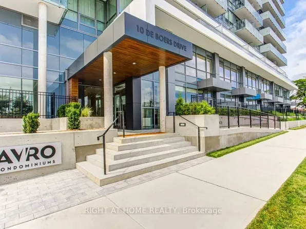 10 De Boers Dr, Toronto, ON
