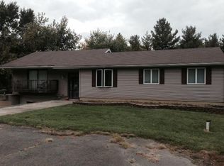 108 6th St, Wheeler, IN 46393