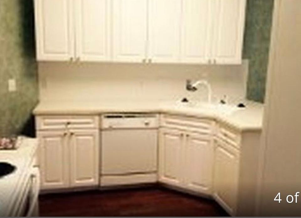 2nd image of 106 Oakmont Dr
