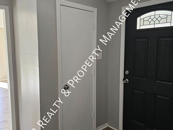 5th image of 308A Braden St
