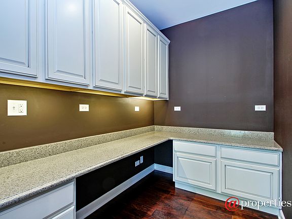 Kitchen Office Built-Ins