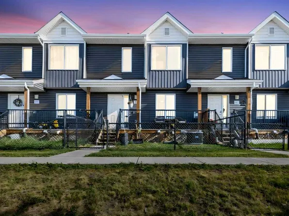 401 W Athabasca Ave #273, Wood Buffalo, AB T9J 0A1