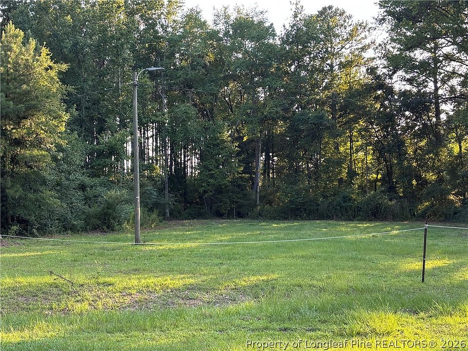 1st image of 595 Shaw Rd