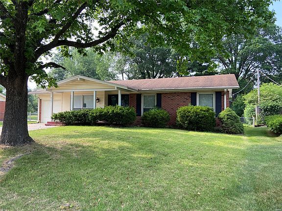 2nd image of 2565 Dresden Dr