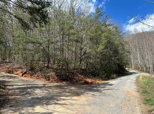 7 Wildwood Dr, Hayesville, NC 28904