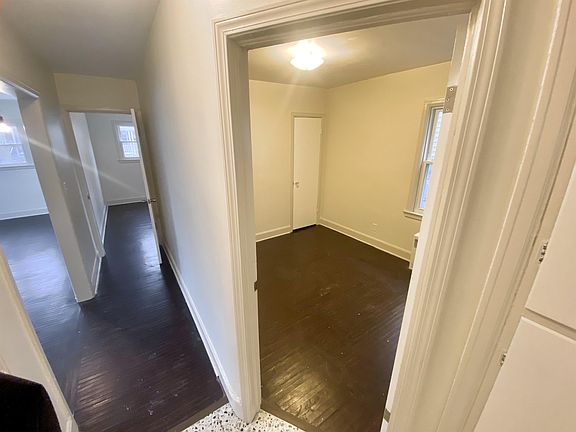 5th image of 117 Herkimer St #1