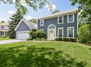 1147 Hummingbird Ln, Grayslake, IL 60030