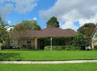 1209 Osborne Dr, Friendswood, TX 77546