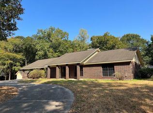 12345 Oak Leaf Rd, Conroe, TX 77303