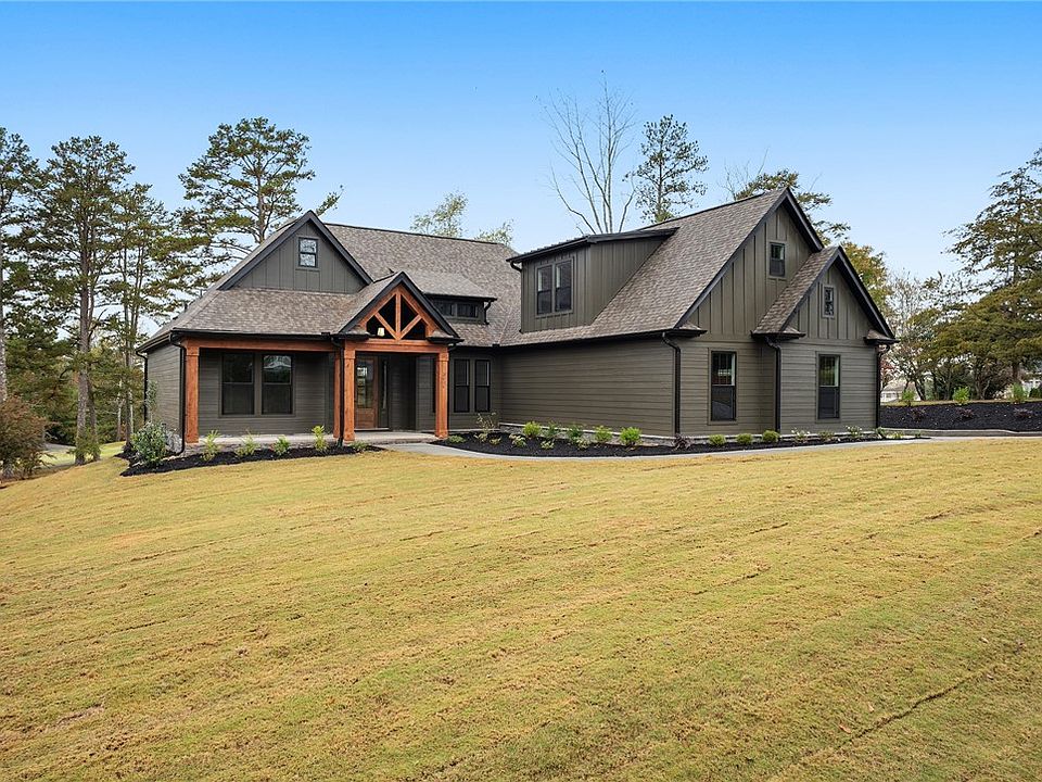 2nd image of 1813 Cross Creek Dr
